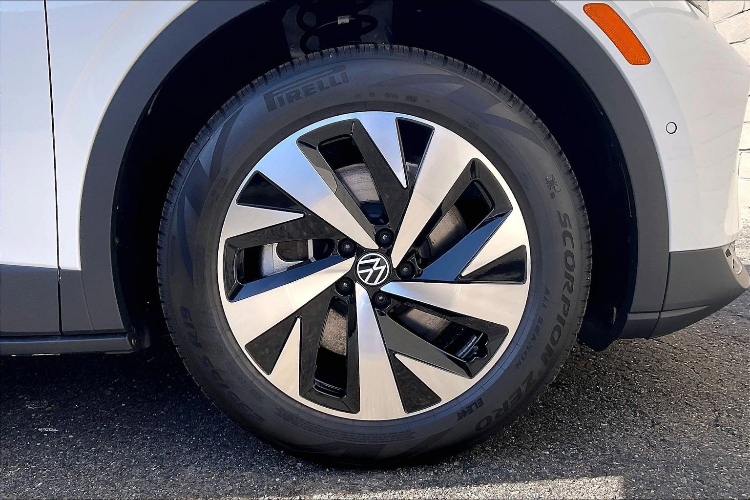 New 2026 Volkswagen ID.4 Pro image 10