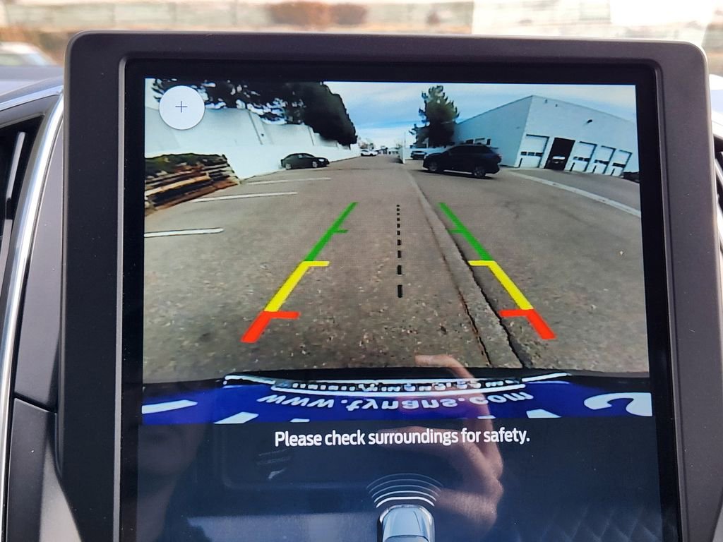 Used 2024 Ford Edge Titanium image 22