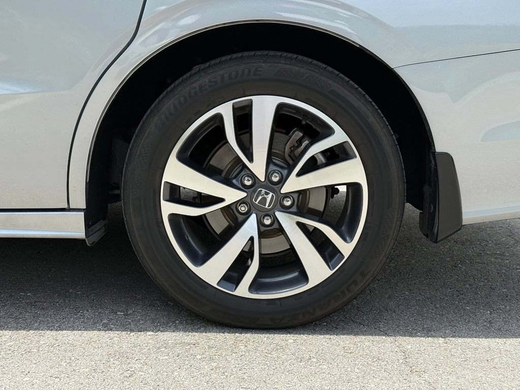 Used 2022 Honda Odyssey Touring image 5