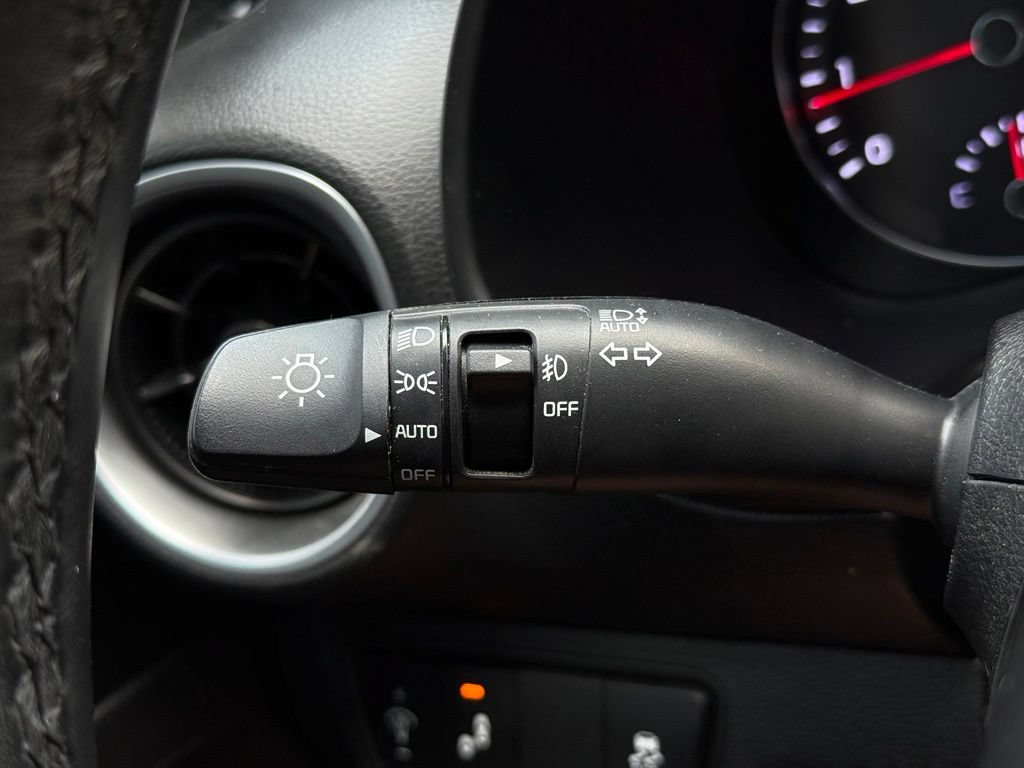 Used 2023 Kia Forte GT-Line w/ GT-Line Technology Package FWD image 24