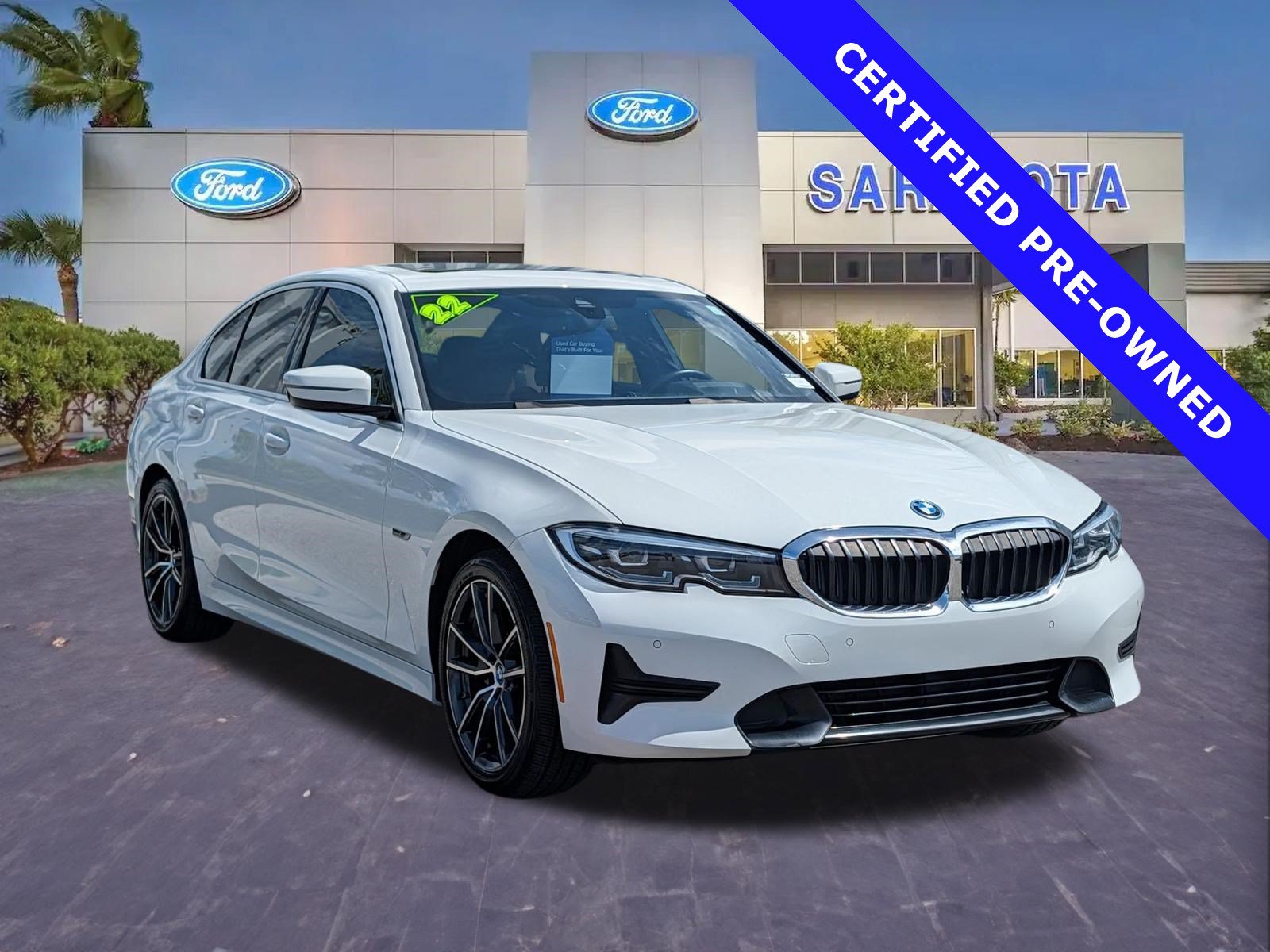 Used 2022 BMW 330e w/ Convenience Package RWD image 1