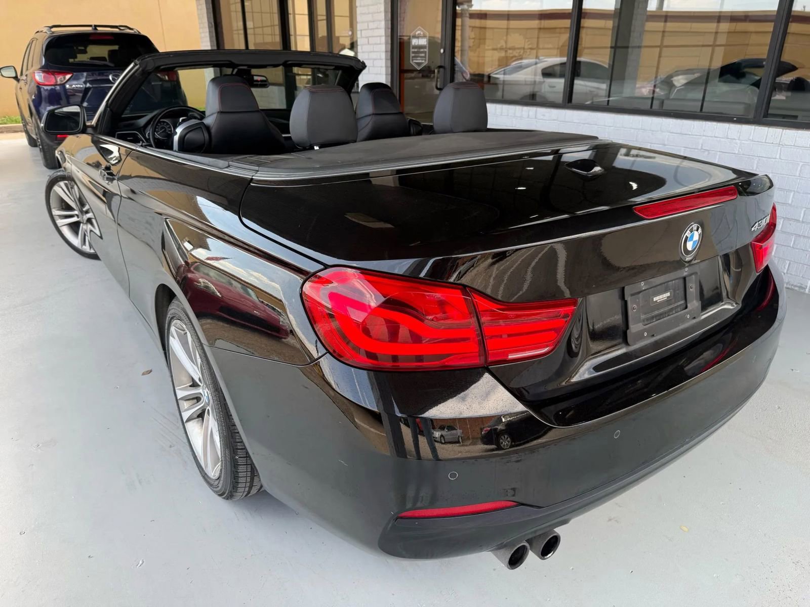 Used 2018 BMW 430i Convertible RWD image 12