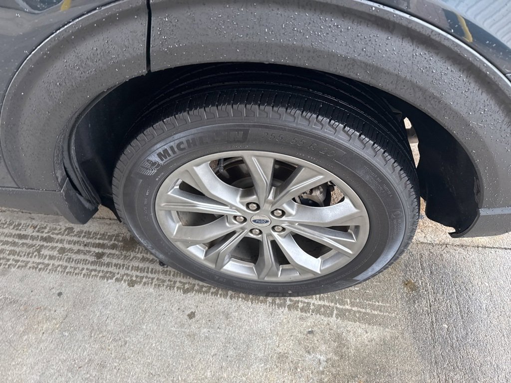 Used 2022 Ford Explorer XLT w/ Equipment Group 202A image 19