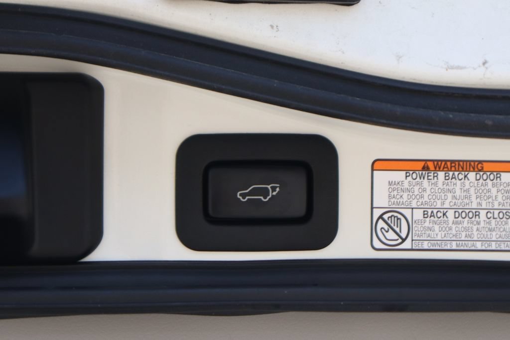 Used 2018 Toyota Land Cruiser AWD/4WD image 9