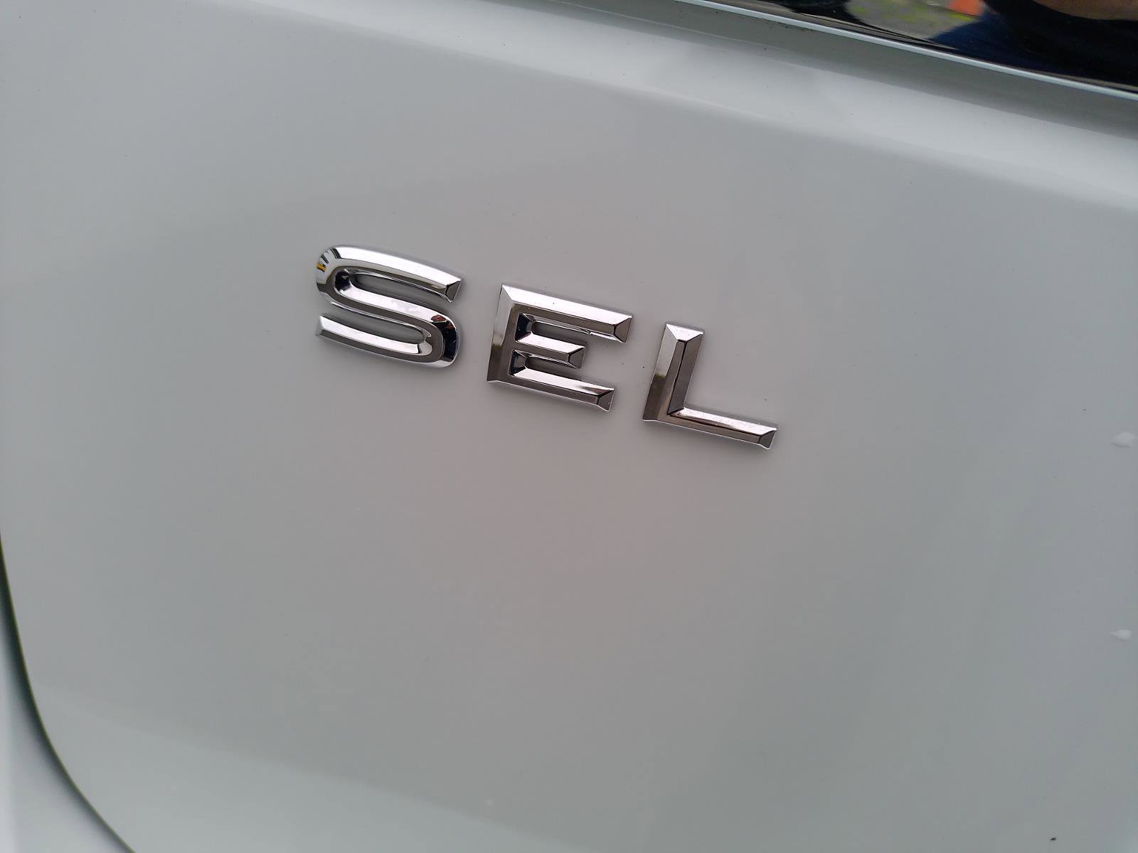 Used 2018 Volkswagen Atlas SEL AWD/4WD image 38