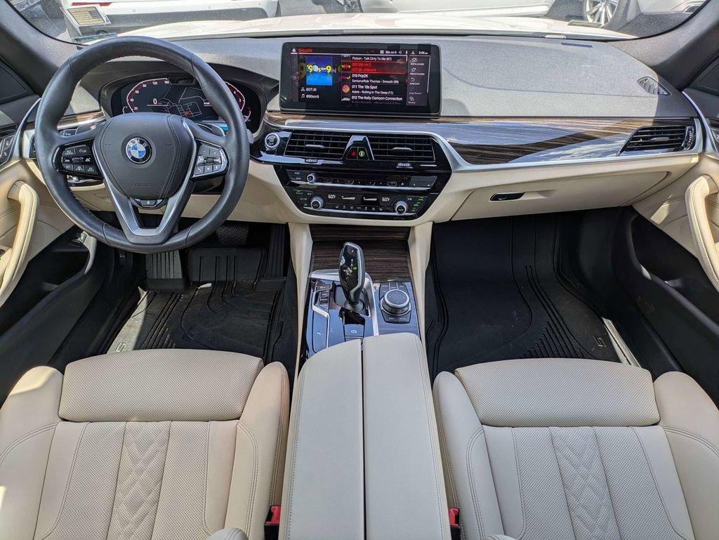 Used 2022 BMW 540i w/ M Sport Package RWD image 16