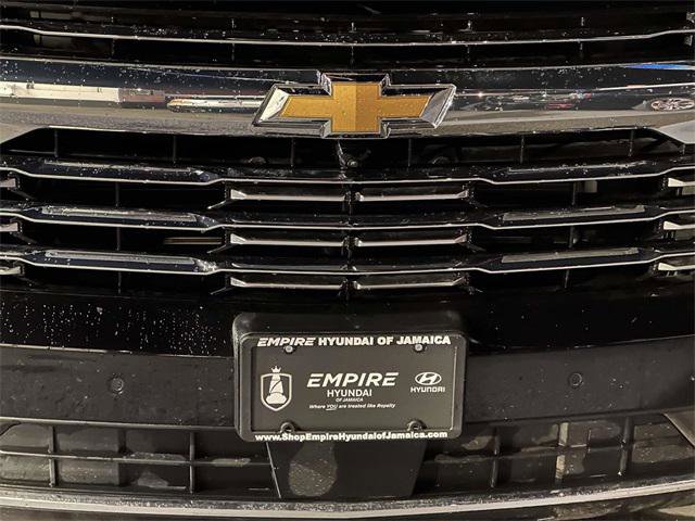 Used 2025 Chevrolet Suburban Premier image 8