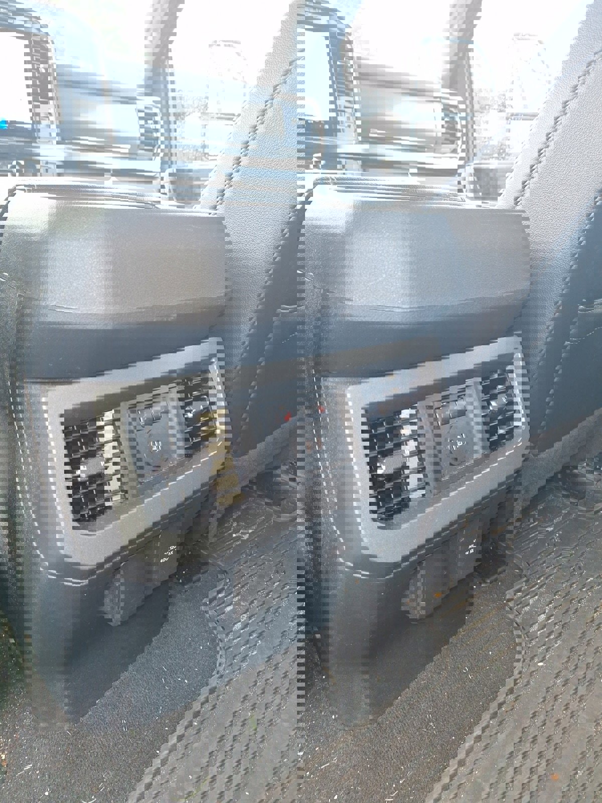 Used 2023 Ford F250 Lariat w/ Lariat Ultimate Package image 17