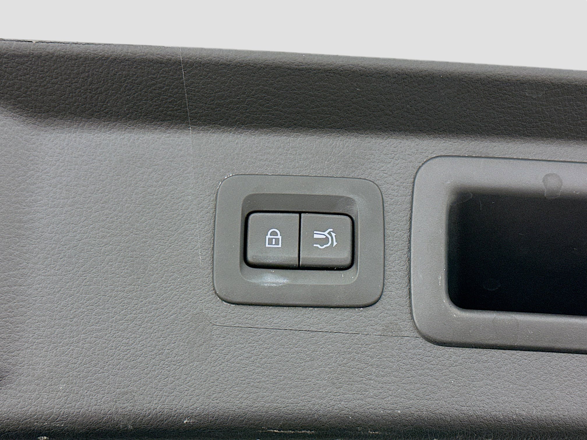 Used 2025 MAZDA CX-50 AWD 2.5 S w/ Premium Plus Pkg image 32