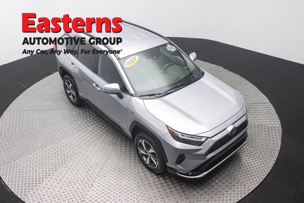Used 2022 Toyota RAV4 SE AWD/4WD image 3