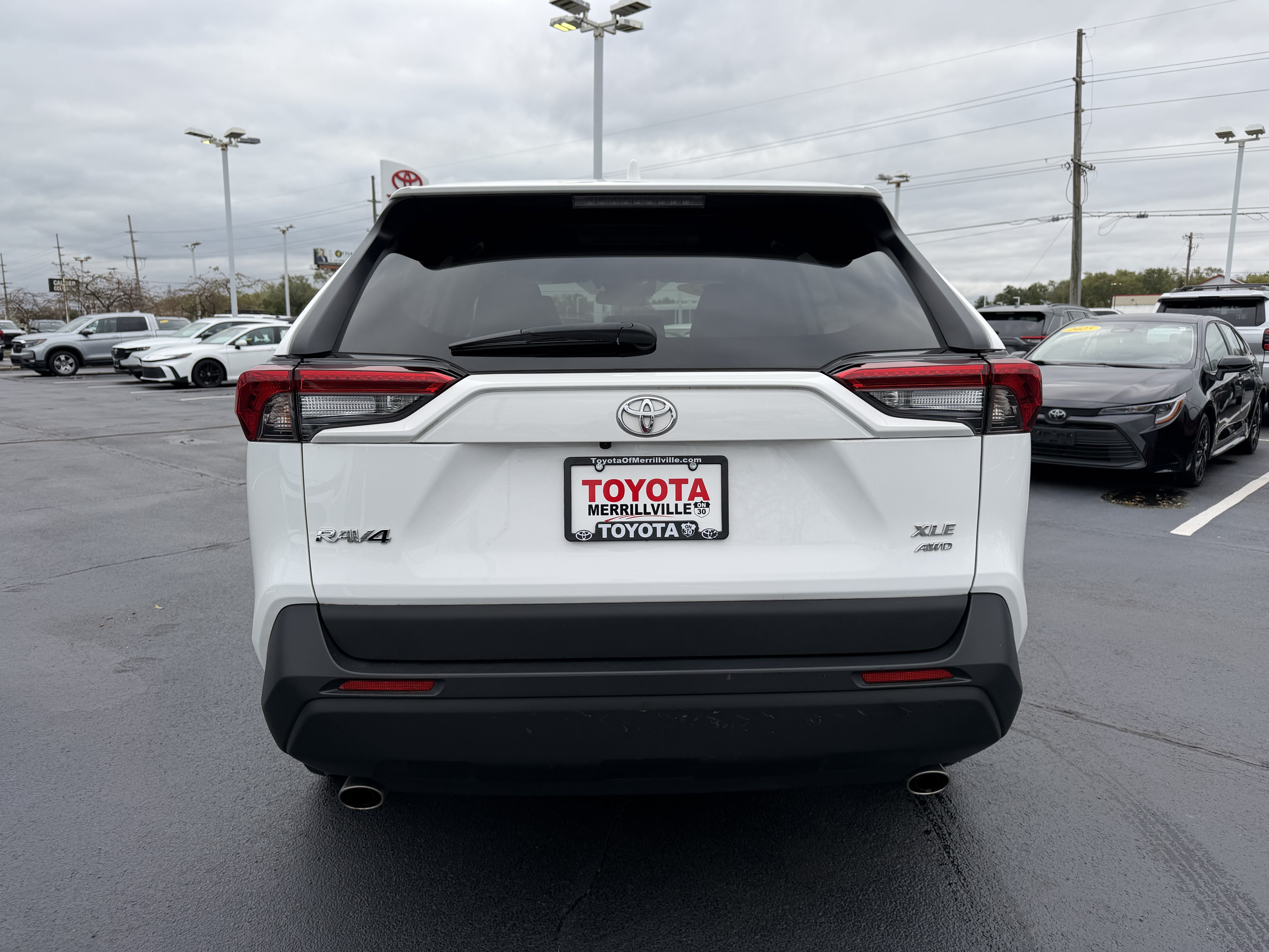 Used 2022 Toyota RAV4 XLE w/ Convenience Package AWD/4WD image 6