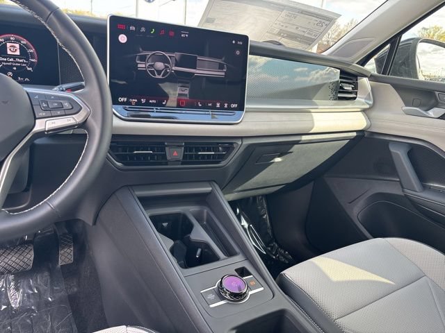New 2026 Volkswagen Tiguan SE AWD/4WD image 21