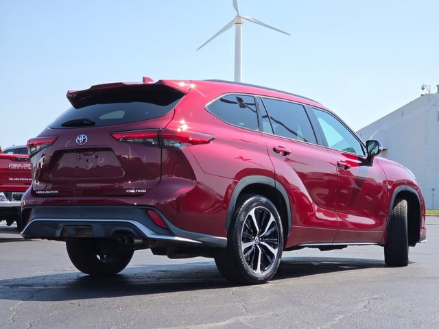 Used 2021 Toyota Highlander XSE AWD/4WD image 17