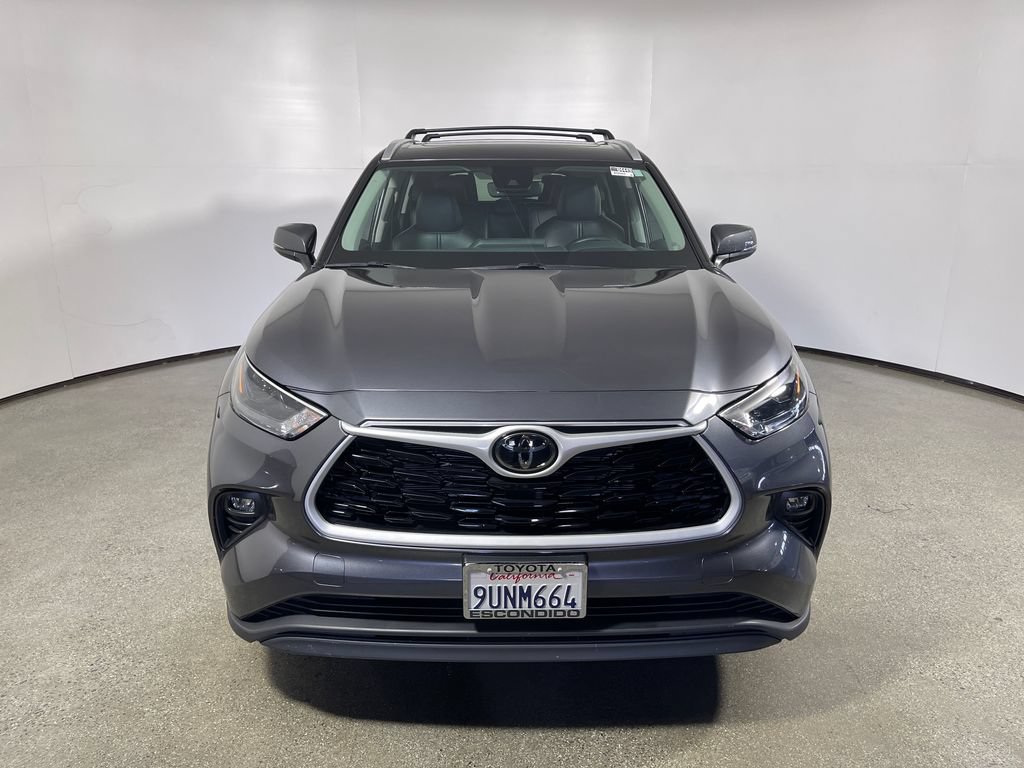 Certified 2025 Toyota Highlander XLE AWD/4WD image 8