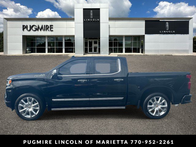 Used 2025 Chevrolet Silverado 1500 High Country AWD/4WD image 4