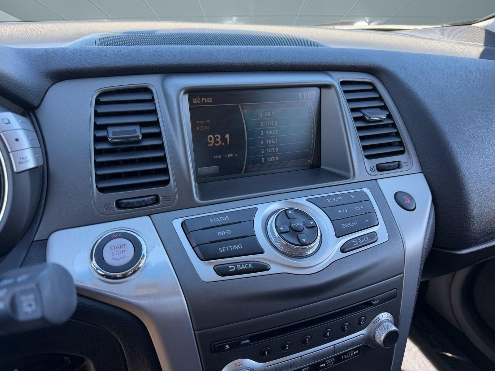 Used 2013 Nissan Murano SV AWD/4WD image 18