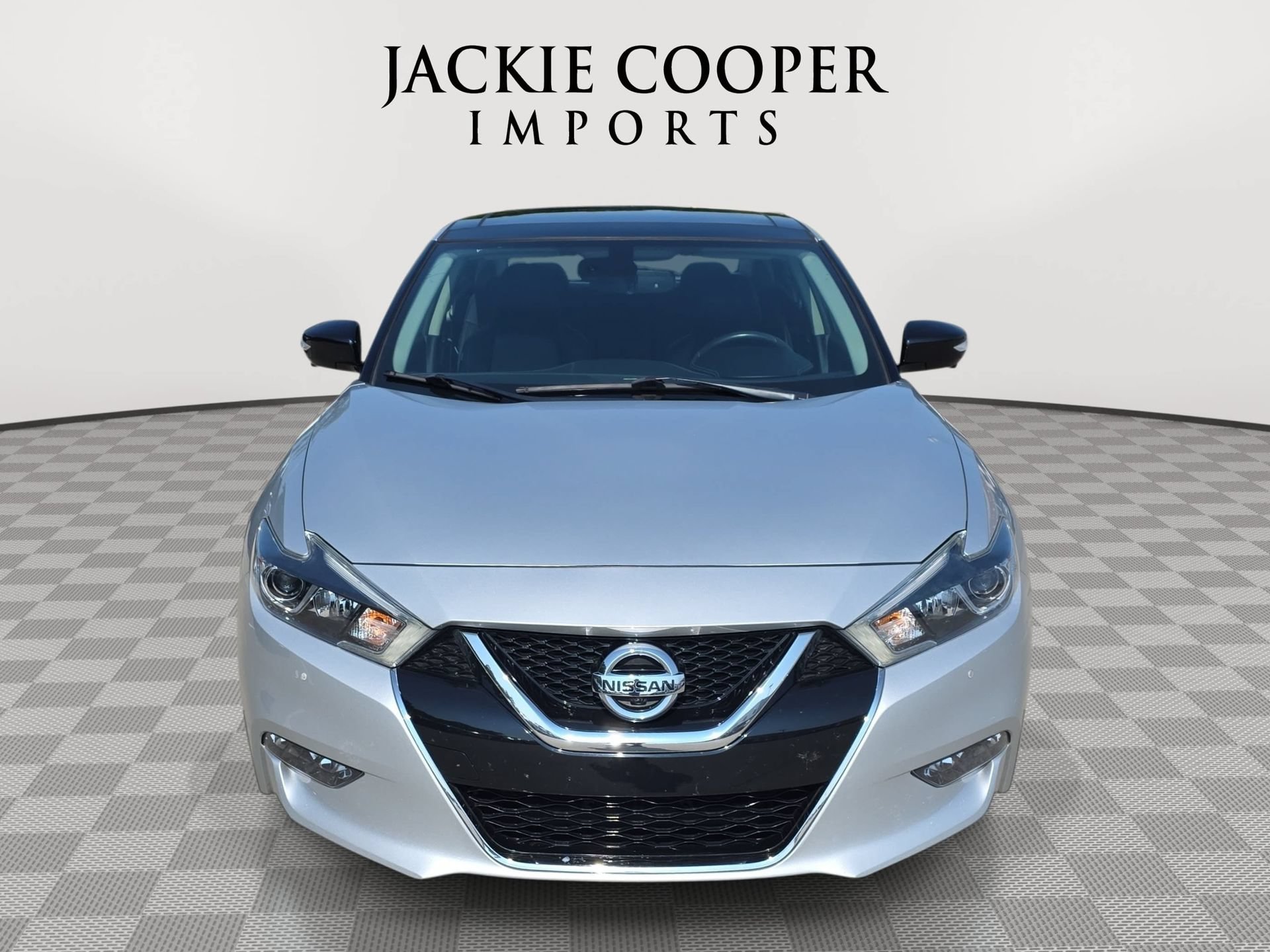 Used 2018 Nissan Maxima Platinum FWD image 2