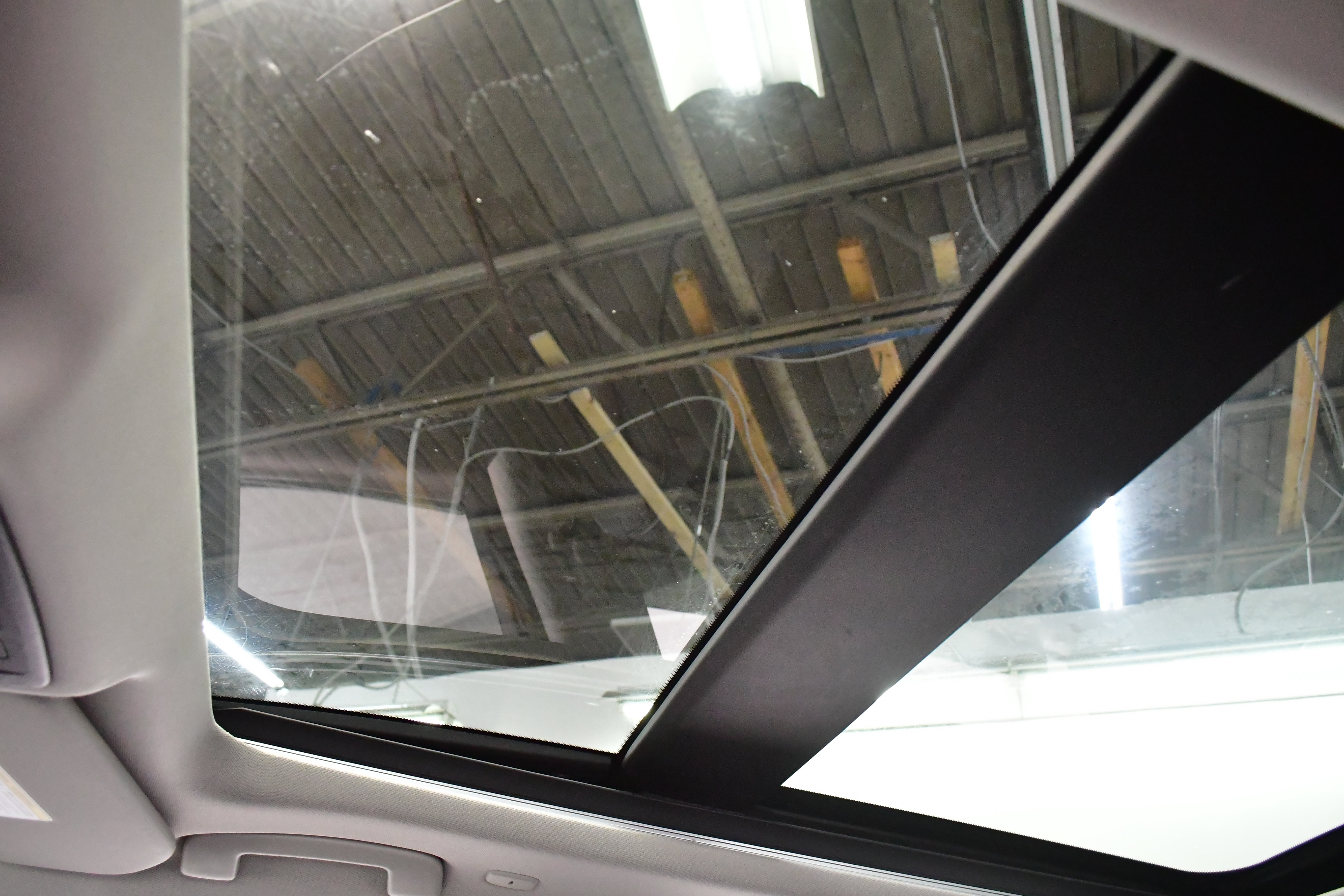 Used 2023 Nissan Rogue SL image 52