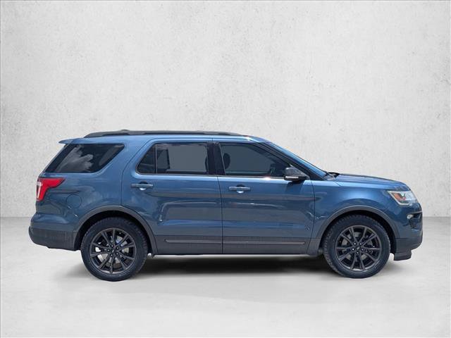 Used 2019 Ford Explorer XLT w/ Equipment Group 202A FWD image 4