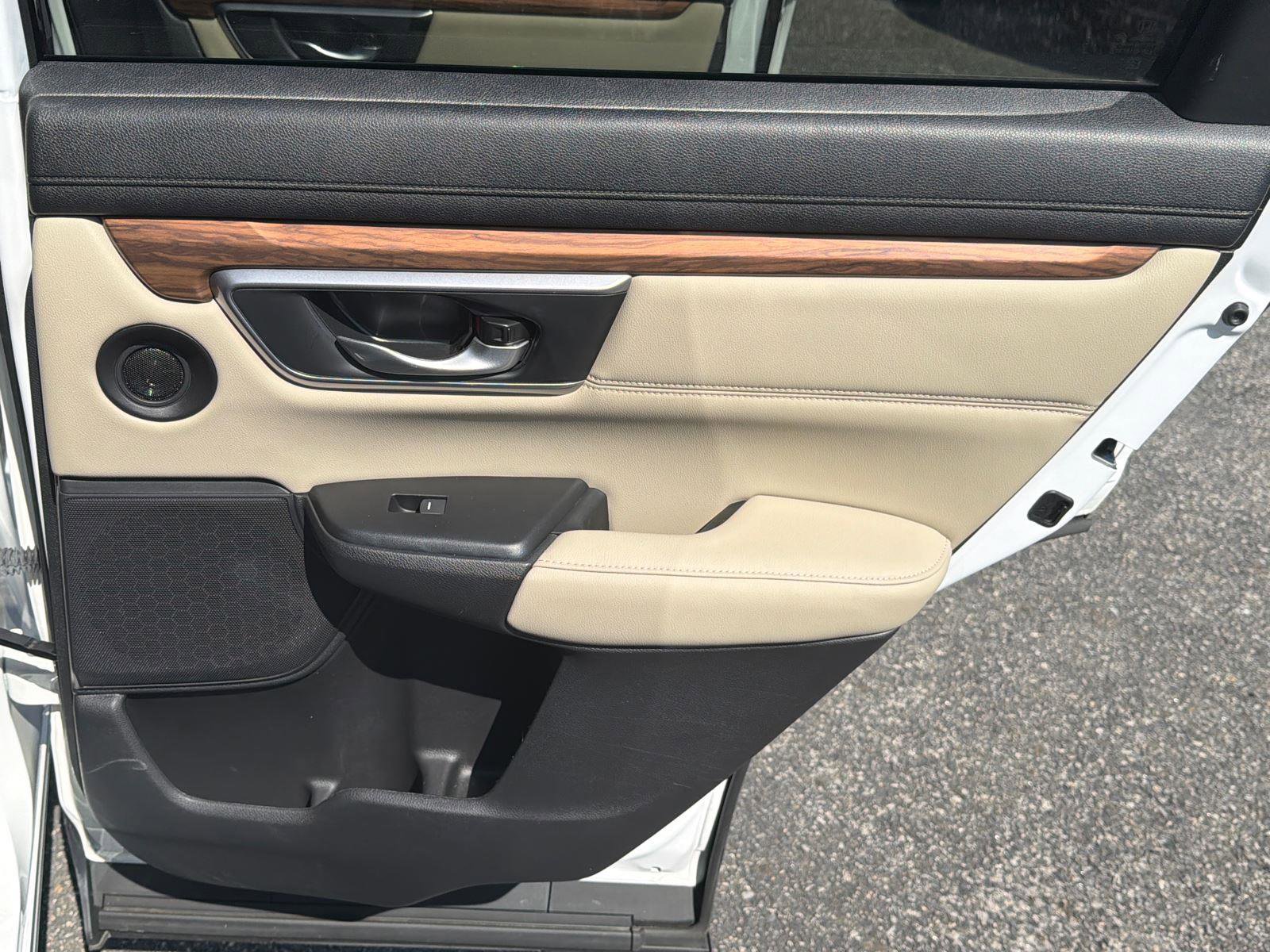 Used 2021 Honda CR-V EX-L image 16
