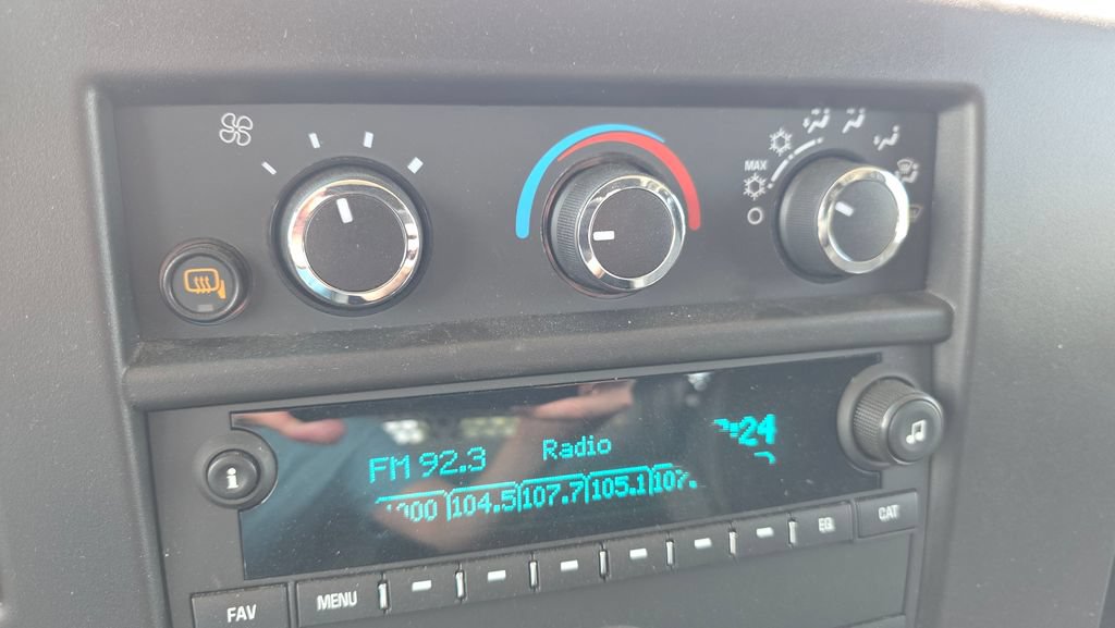 Used 2024 Chevrolet Express 2500 w/ Driver Convenience Package RWD image 18