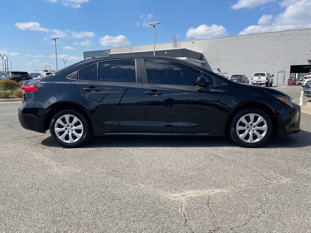 Used 2023 Toyota Corolla LE image 8