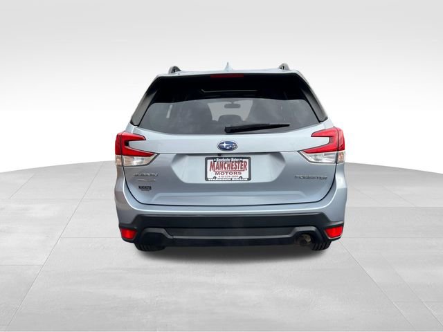 Used 2022 Subaru Forester Premium image 6