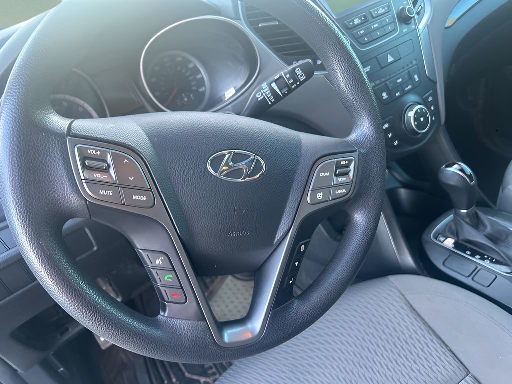Used 2016 Hyundai Santa Fe Sport image 11