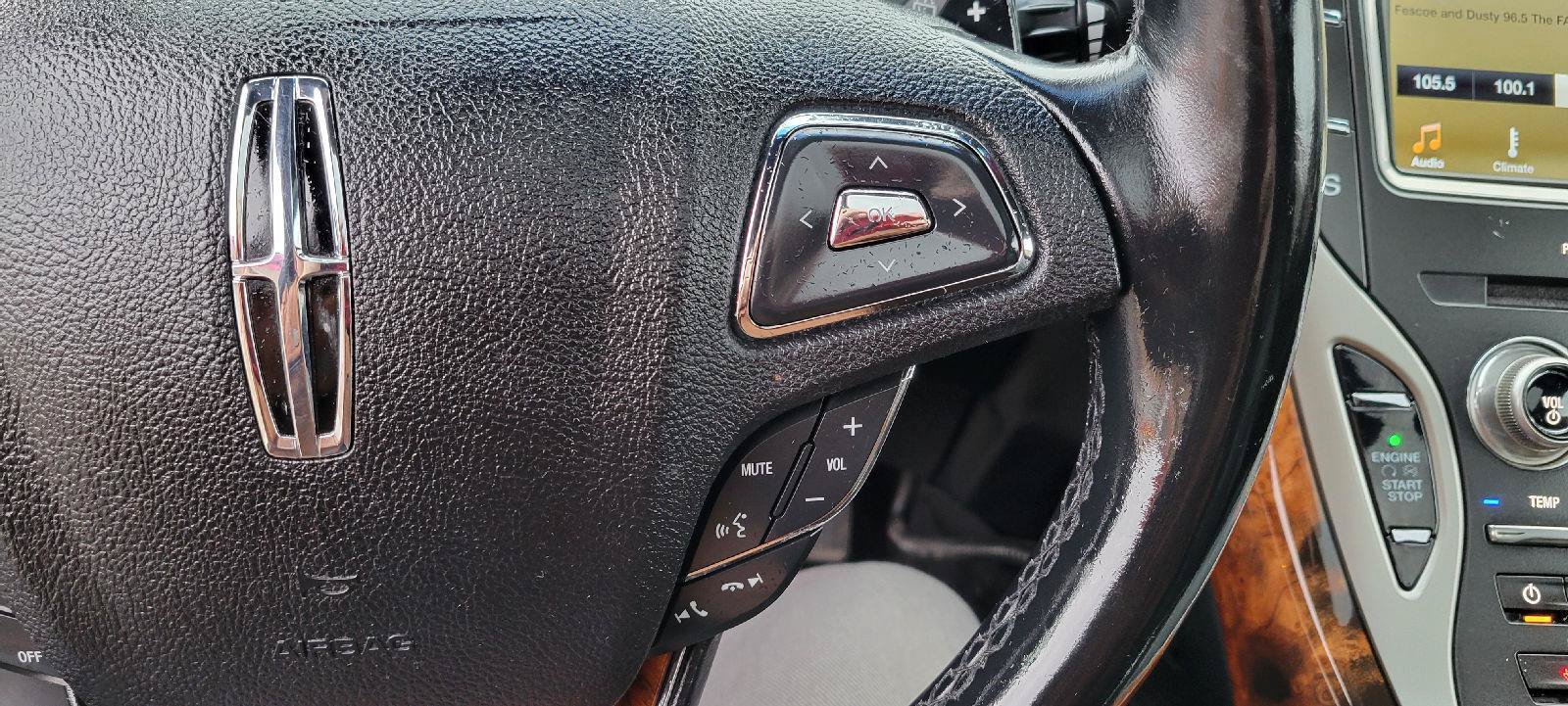 Used 2016 Lincoln MKX Select w/ Select Plus Package AWD/4WD image 14