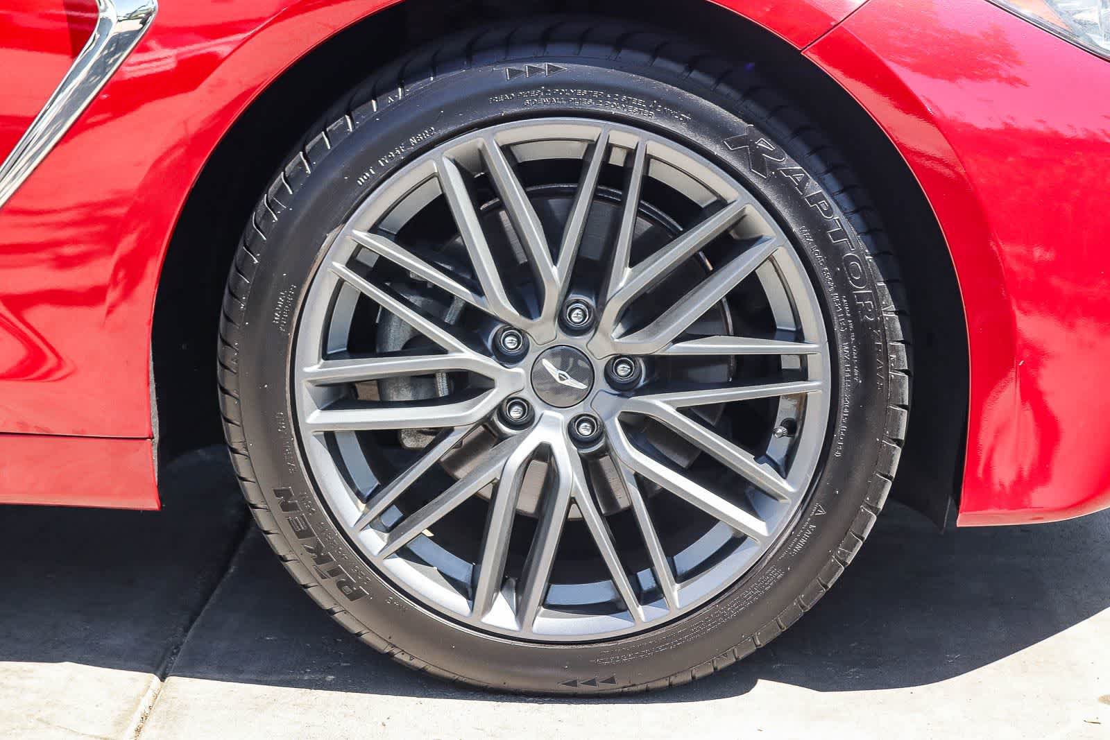 Used 2019 Genesis G70 2.0T Advanced RWD image 9
