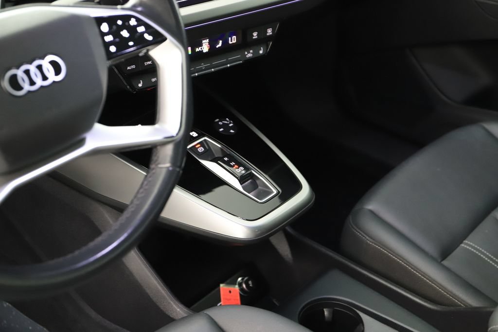 Certified 2024 Audi Q4 e-tron Prestige AWD/4WD image 17