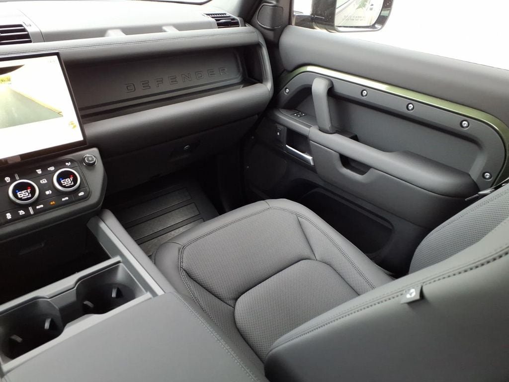 New 2026 Land Rover Defender 110 S AWD/4WD image 22