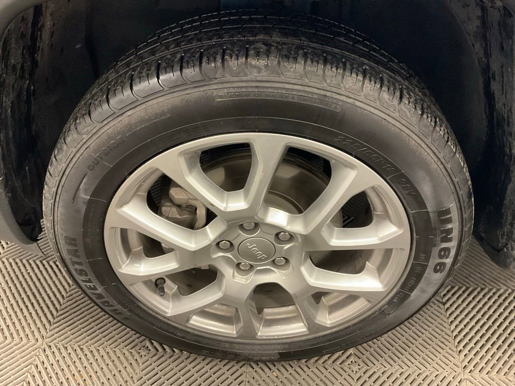 Used 2022 Jeep Compass Latitude image 5