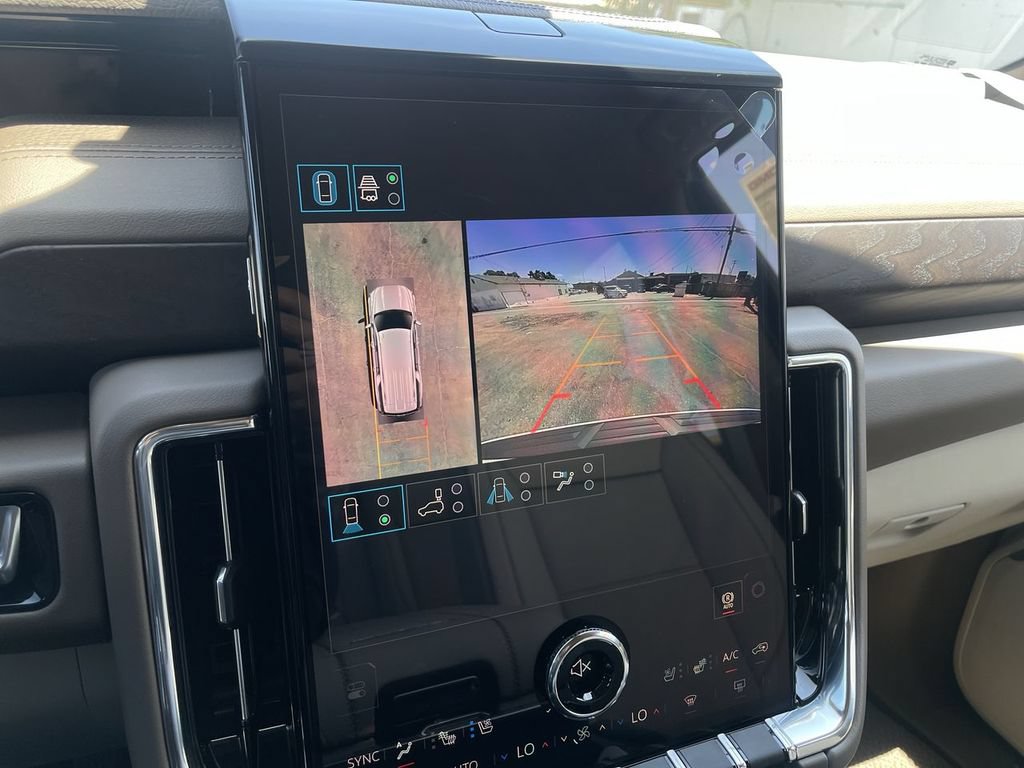New 2026 GMC Yukon XL Denali AWD/4WD image 15