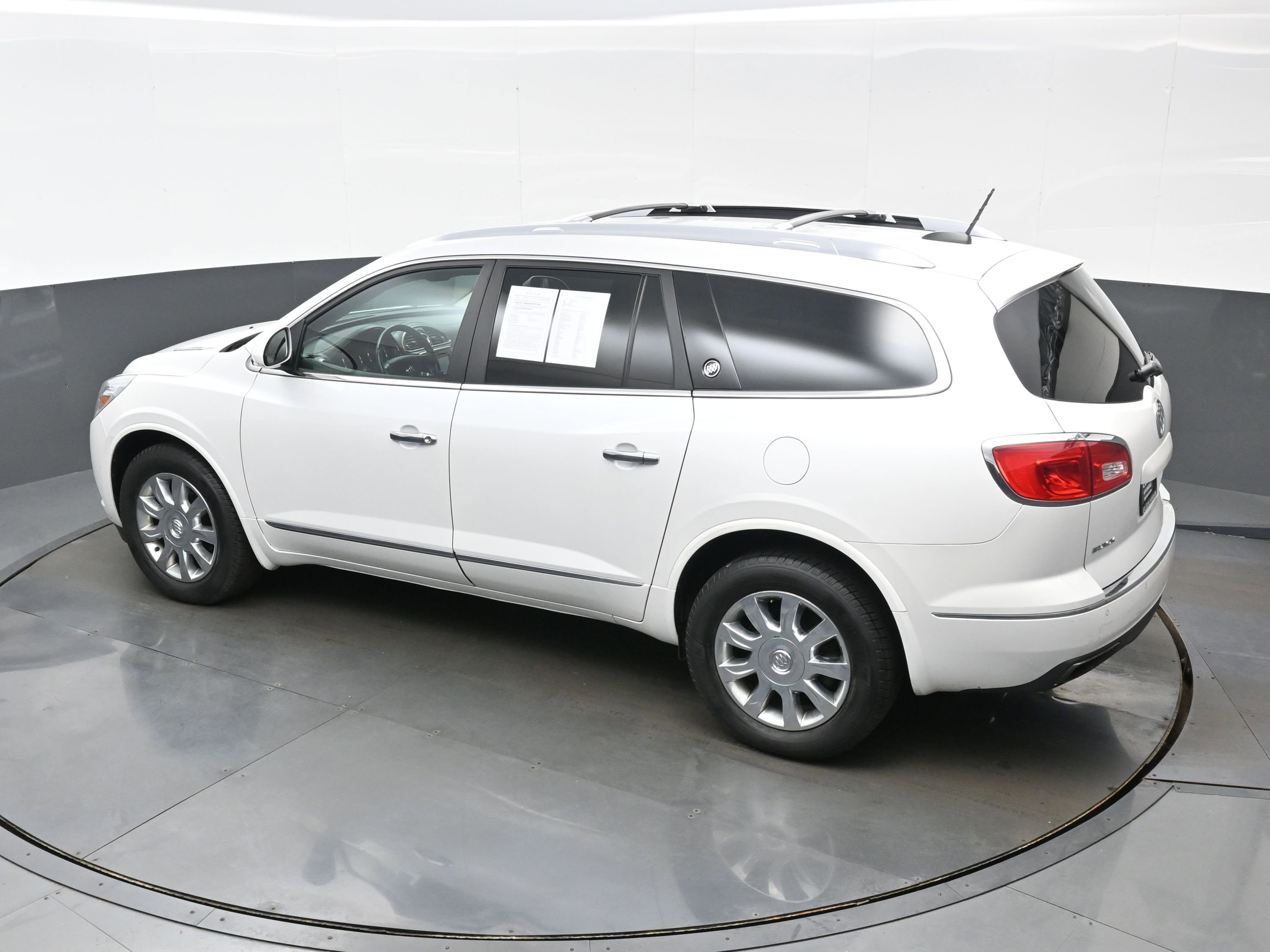 Used 2017 Buick Enclave Premium AWD/4WD image 34