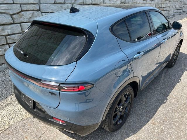 Used 2024 Dodge Hornet R/T Plus w/ R/T Blacktop Package AWD/4WD image 5