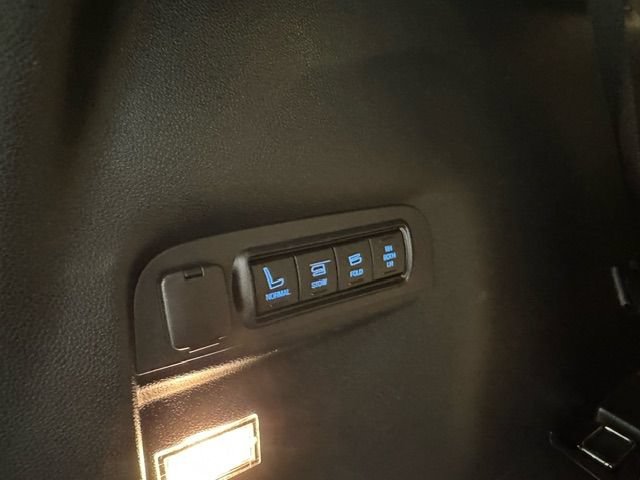 Used 2016 Ford Explorer Limited AWD/4WD image 30