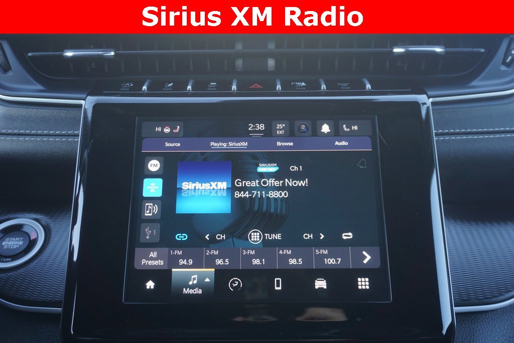 Used 2024 Jeep Grand Cherokee Altitude image 12