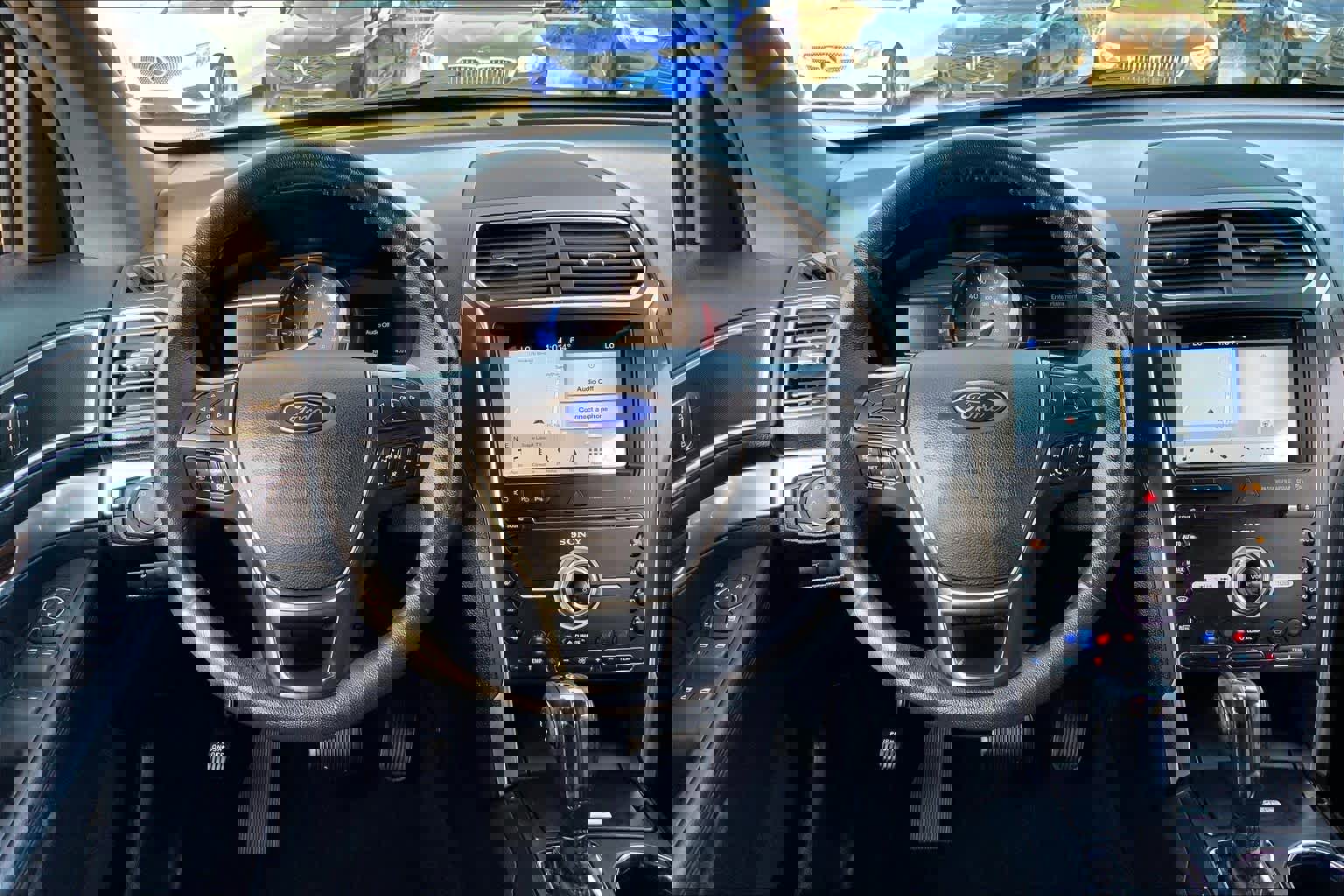 Used 2018 Ford Explorer Limited w/ Equipment Group 301A image 5