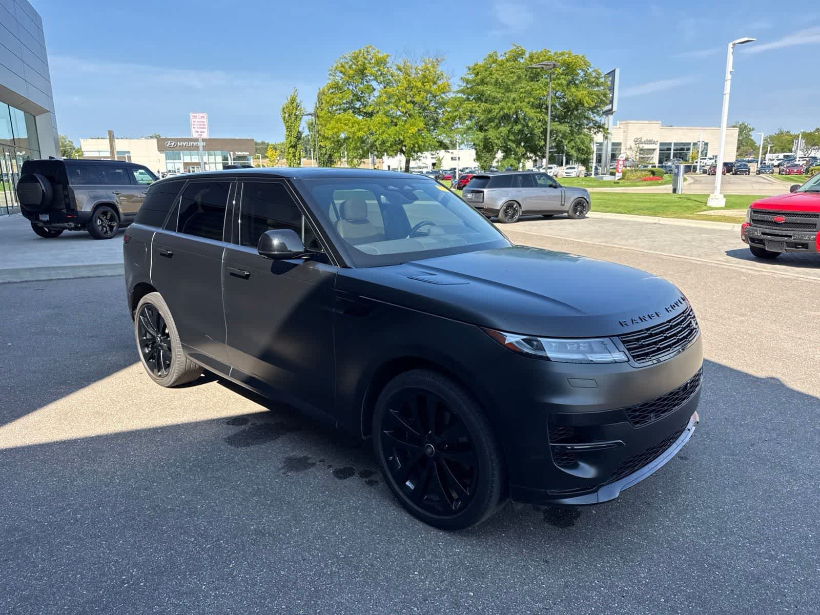 Used 2025 Land Rover Range Rover Sport Dynamic SE AWD/4WD image 7