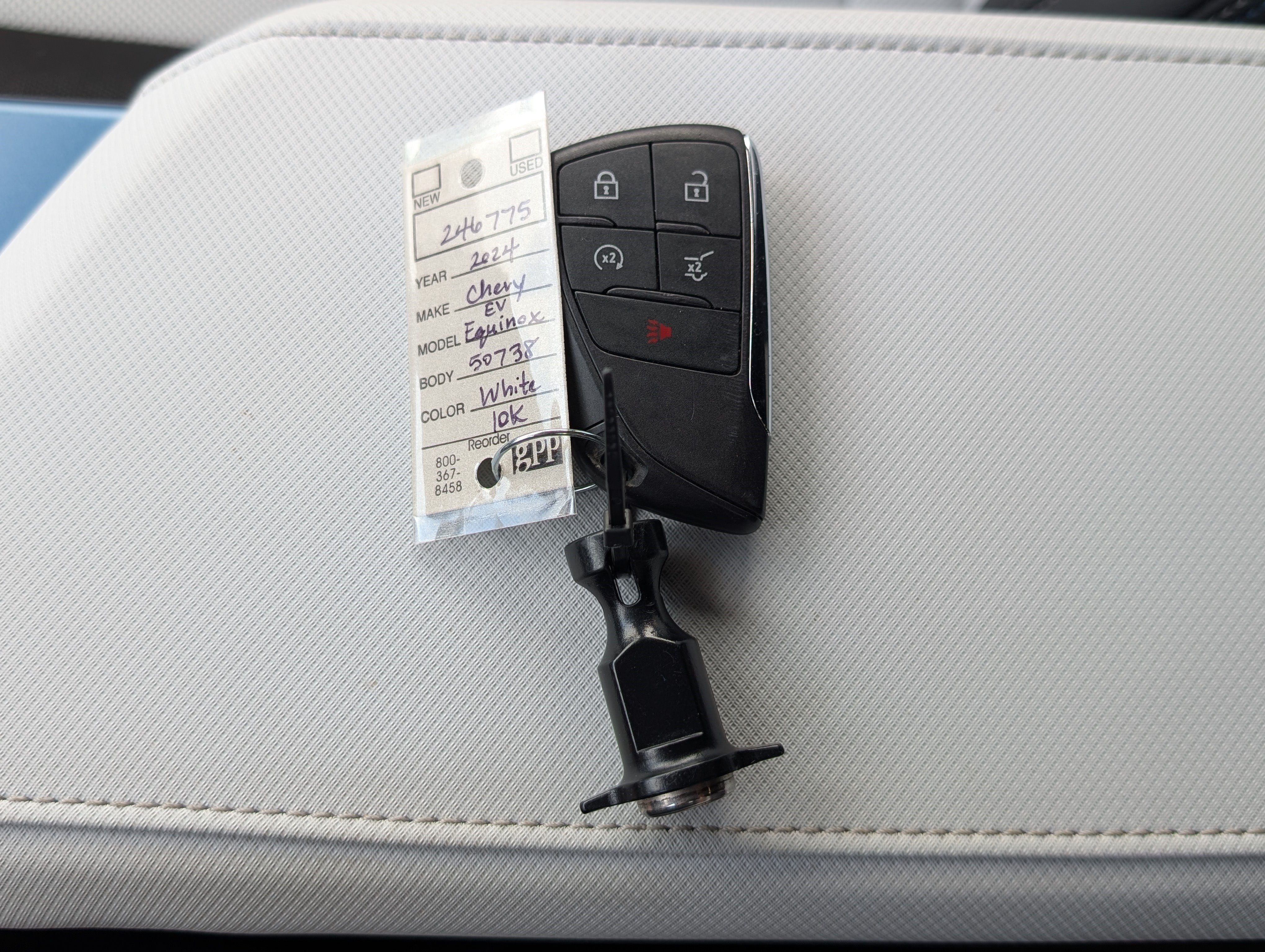 Used 2024 Chevrolet Equinox EV LT FWD image 36