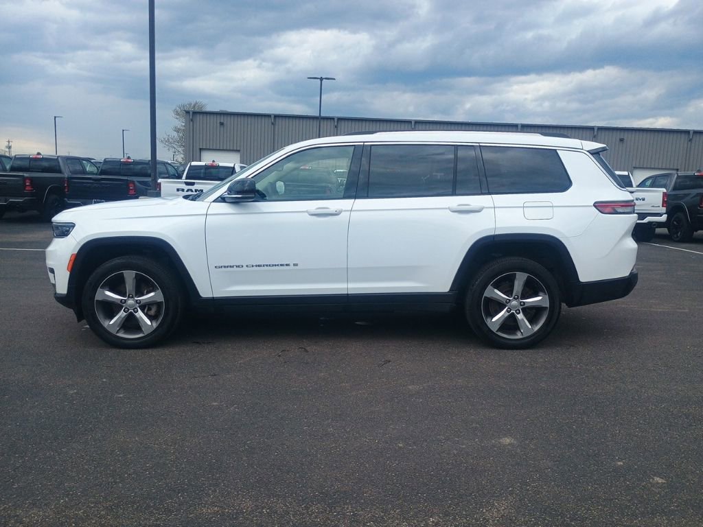 Used 2021 Jeep Grand Cherokee L Limited AWD/4WD image 4