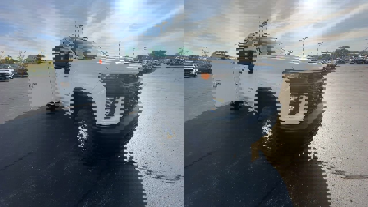 Used 2022 Chevrolet Silverado 3500 W/T w/ WT Convenience Package image 2