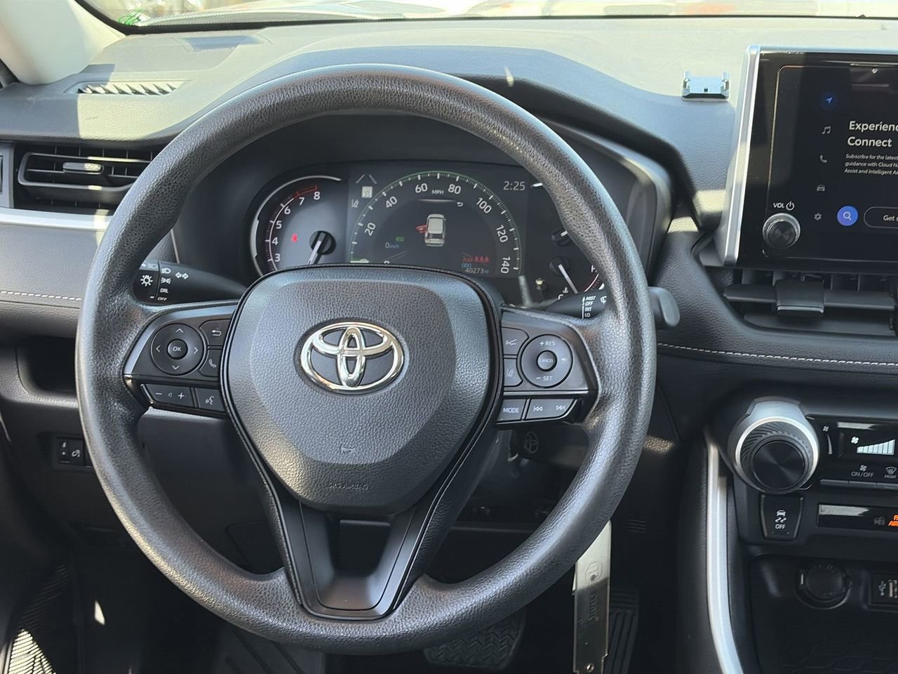 Used 2024 Toyota RAV4 LE FWD image 13