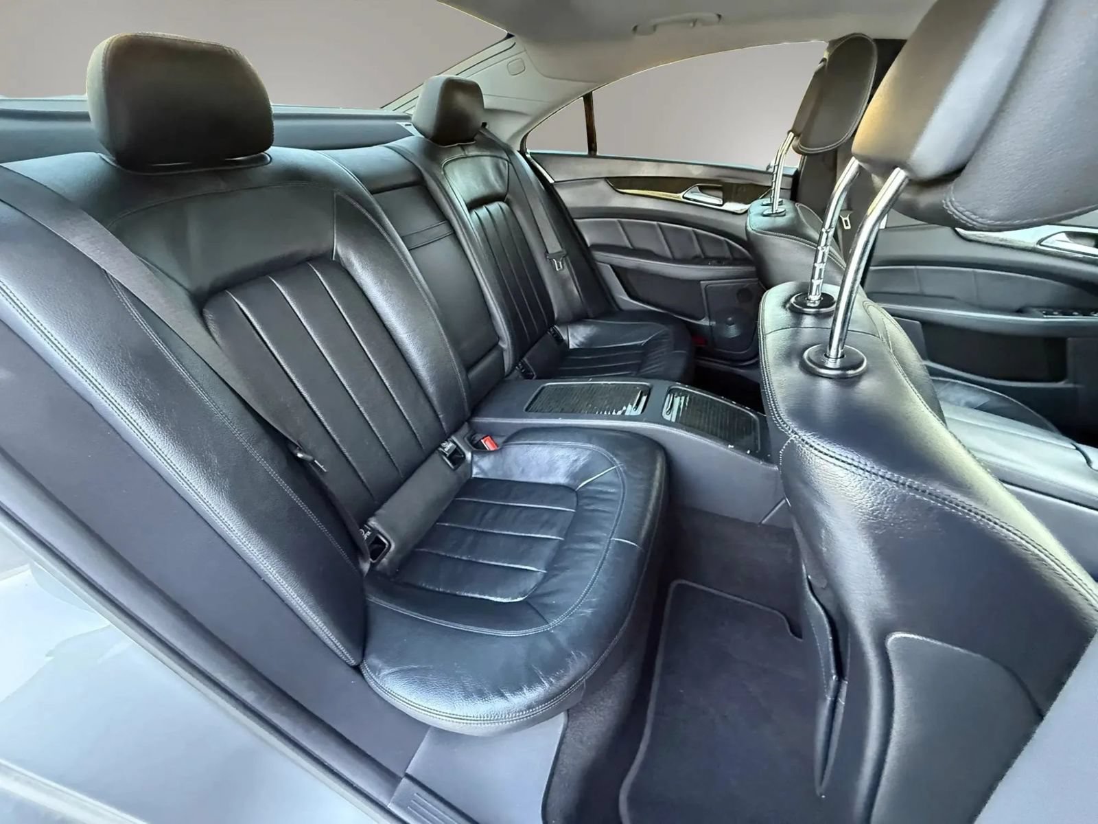 Used 2012 Mercedes-Benz CLS 550 4MATIC image 16