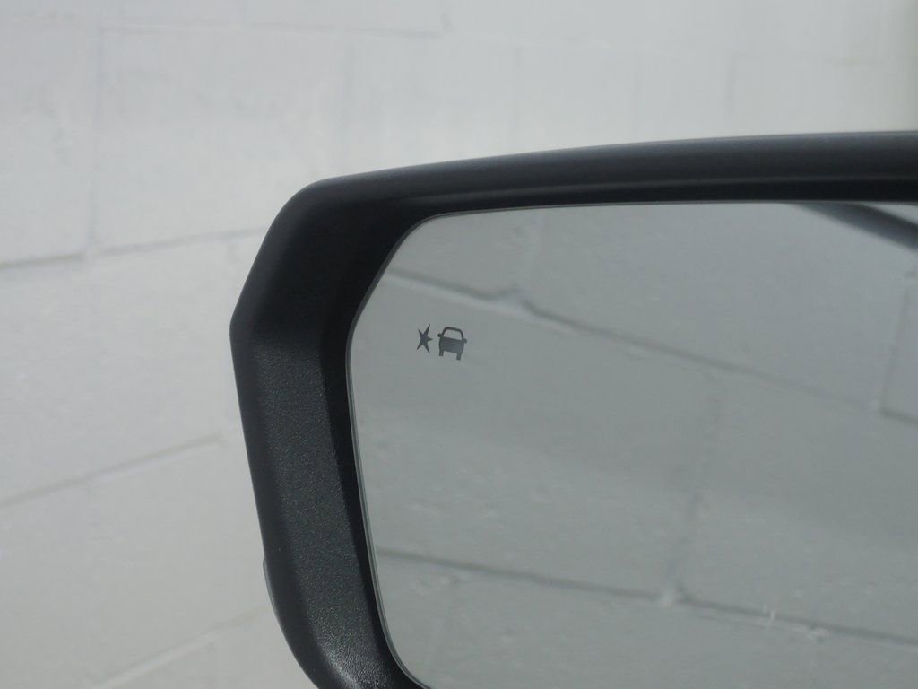 Used 2024 Chevrolet Equinox LT image 23