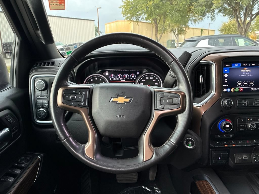 Used 2021 Chevrolet Silverado 1500 High Country w/ Technology Package AWD/4WD image 17