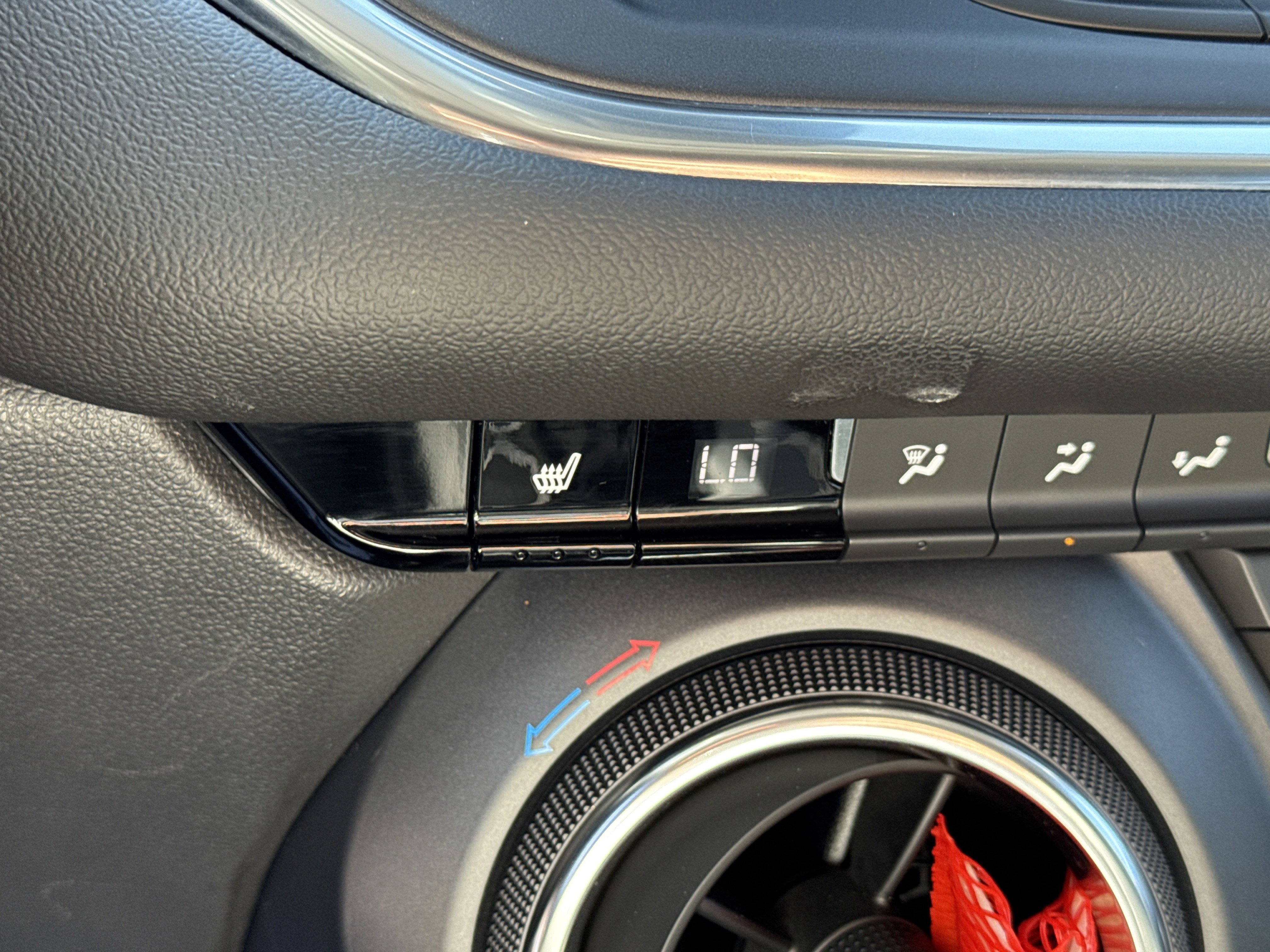 Used 2023 Chevrolet Blazer LT image 33