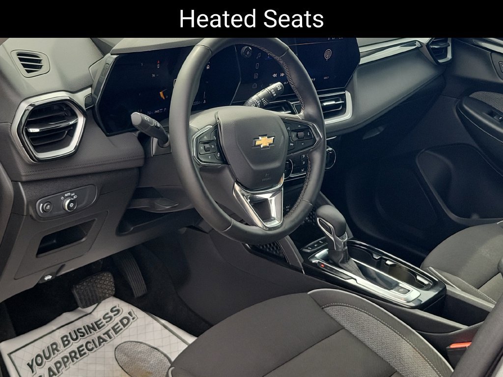 Used 2024 Chevrolet TrailBlazer LT w/ Convenience Package AWD/4WD image 8