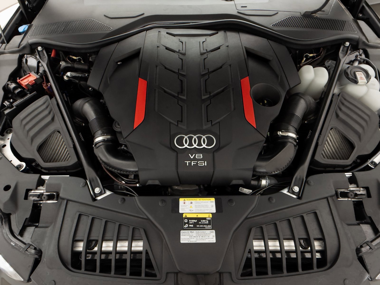 Used 2024 Audi S8 4.0T image 6